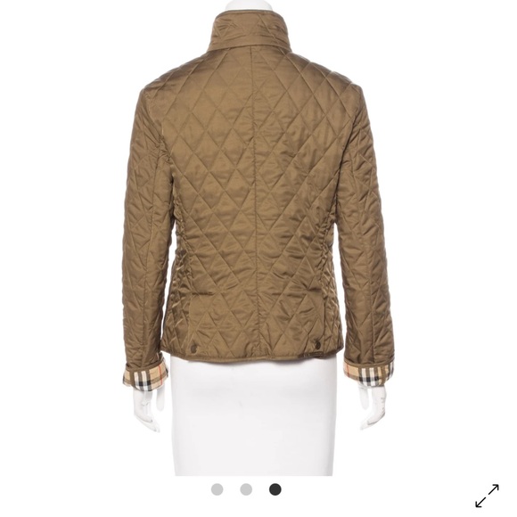 Burberry Classic Quilted Jacket - Picture 3 of 10